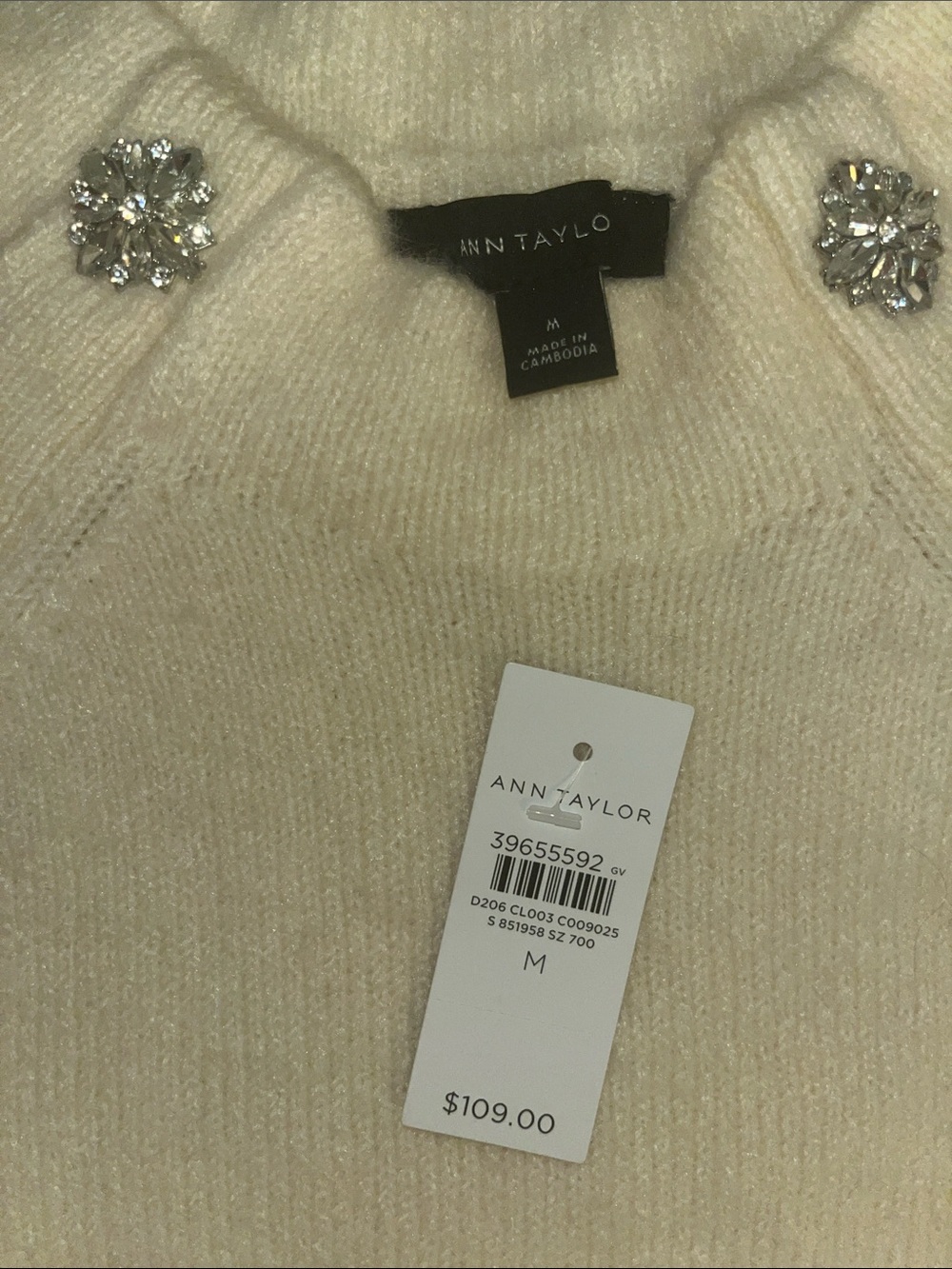 New With Tags Ann Taylor Cream Sweater with Jeweled/Sparkly Accent Buttons - Picture 2 of 3